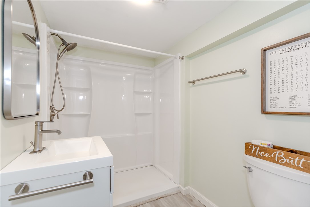 8 Barnes Street Smithfield, RI 02828 - Photo 33 of 48