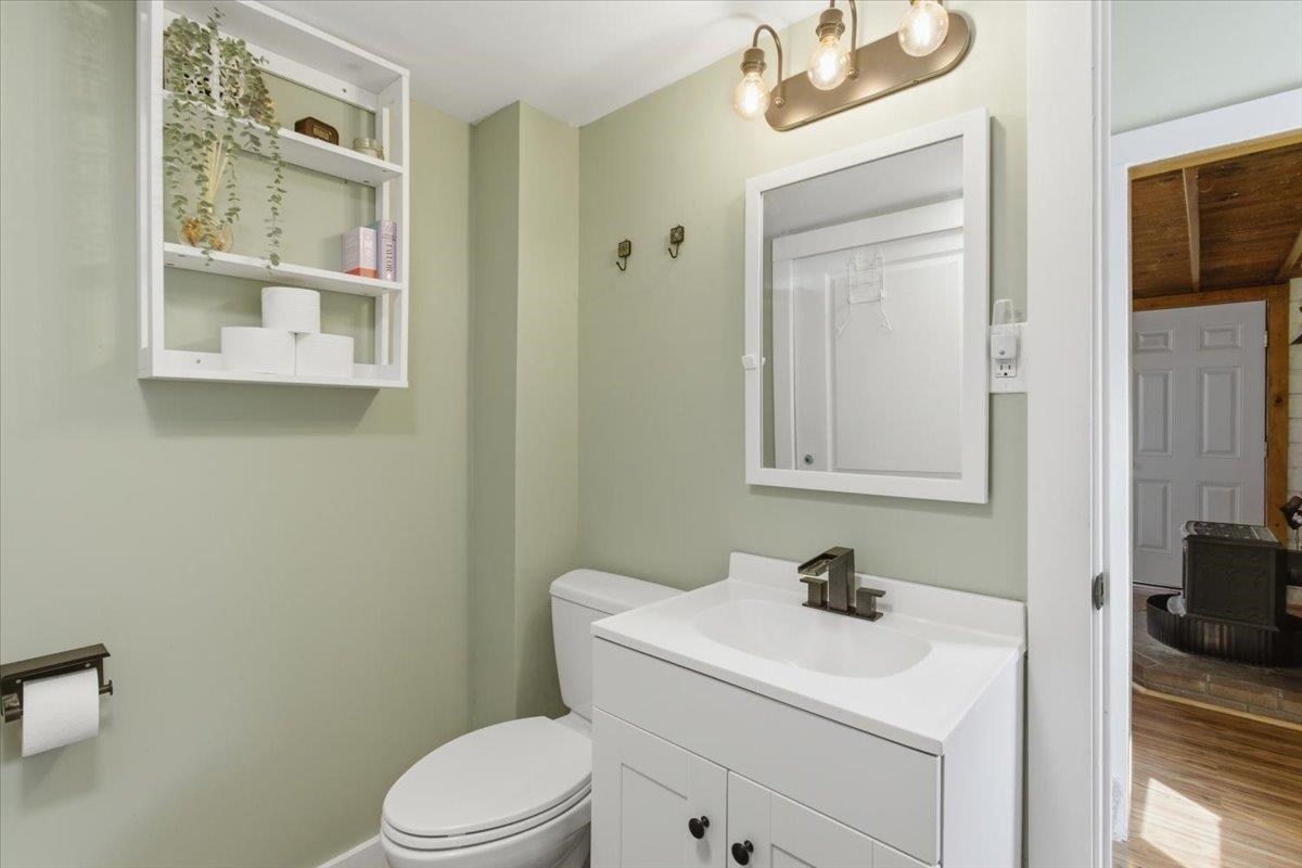 214 Hickory Road Woodford, VT 05201 - Photo 9 of 23 Gallery Image 9
