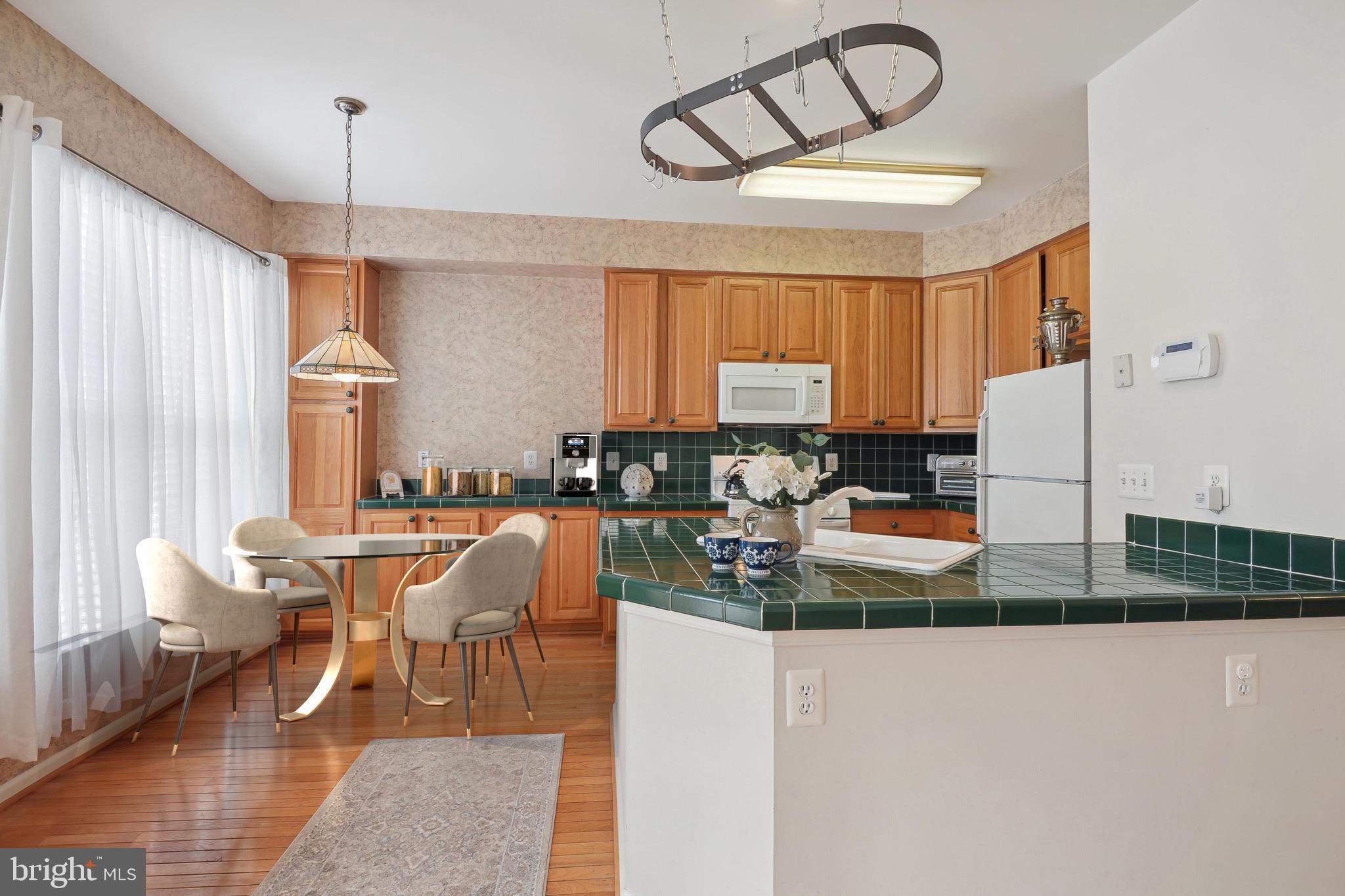 20613 Glenmere Square Sterling, VA 20165 - Photo 15 of 51