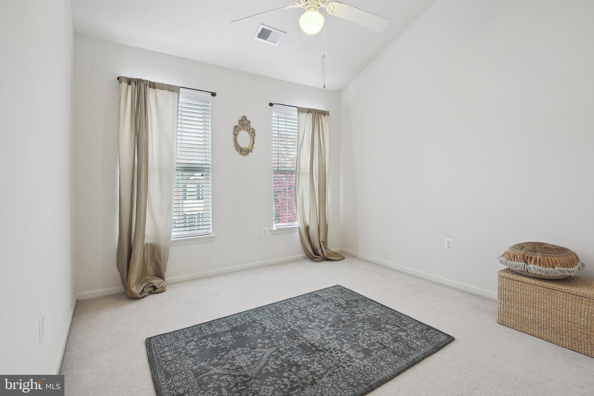 20613 Glenmere Square Sterling, VA 20165 - Photo 31 of 51