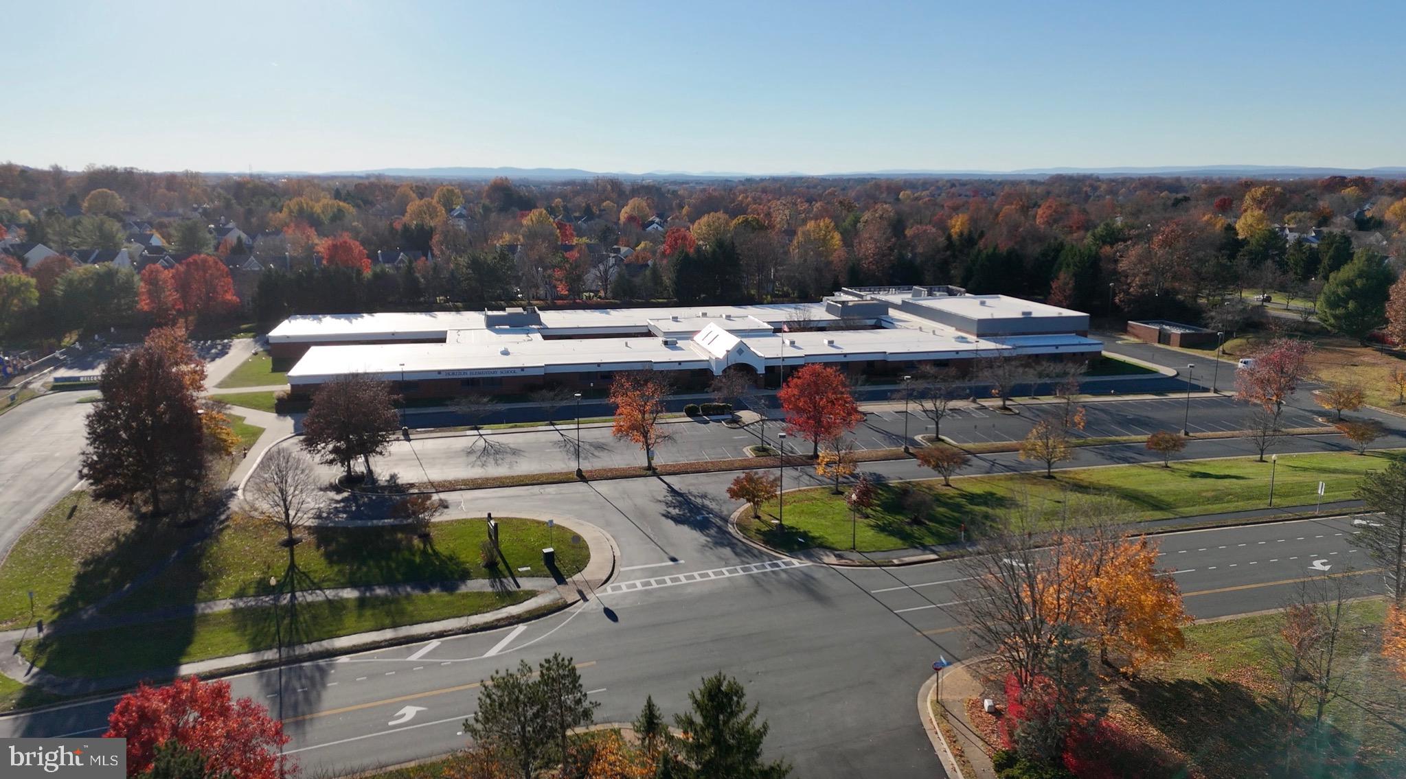 20613 Glenmere Square Sterling, VA 20165 - Photo 43 of 51