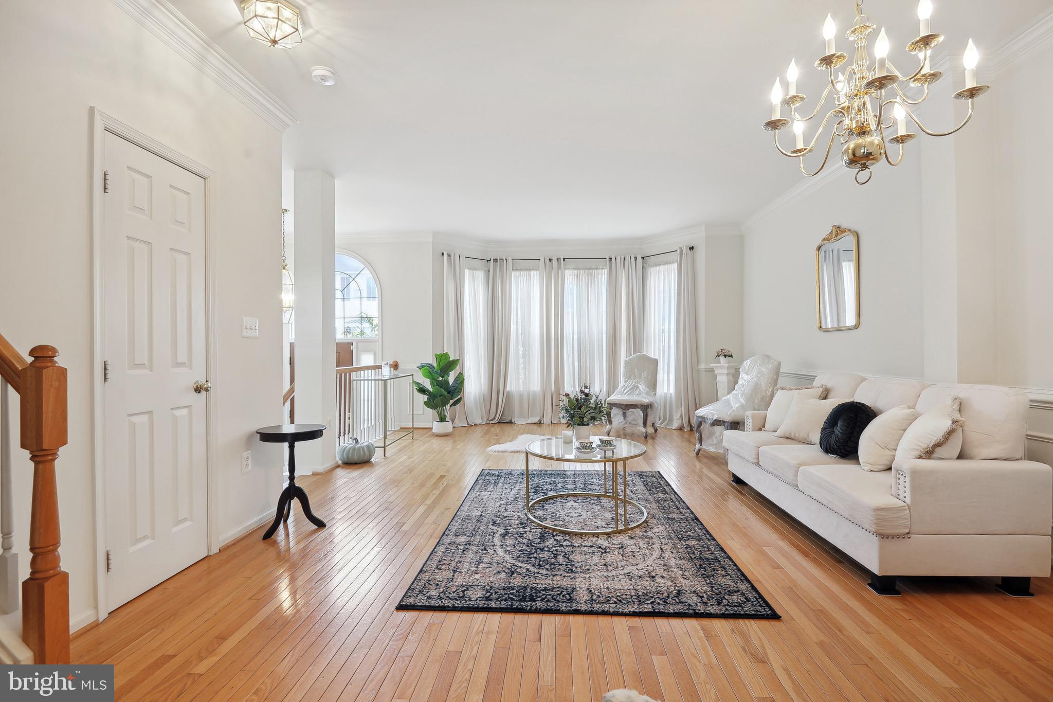 20613 Glenmere Square Sterling, VA 20165 - Photo 6 of 51