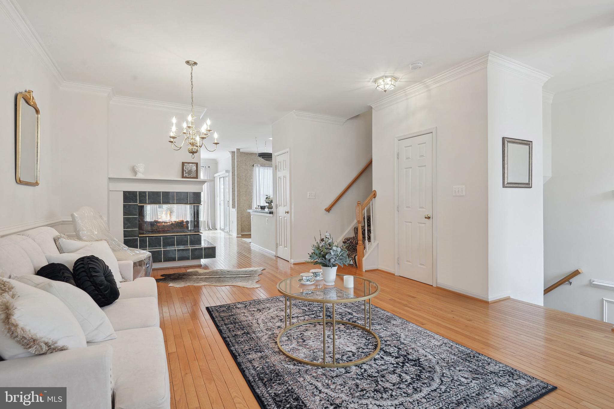 20613 Glenmere Square Sterling, VA 20165 - Photo 7 of 51