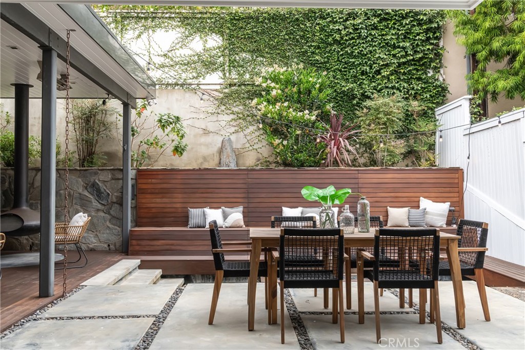 2001 Palm Avenue Manhattan Beach, CA 90266 - Photo 15 of 36