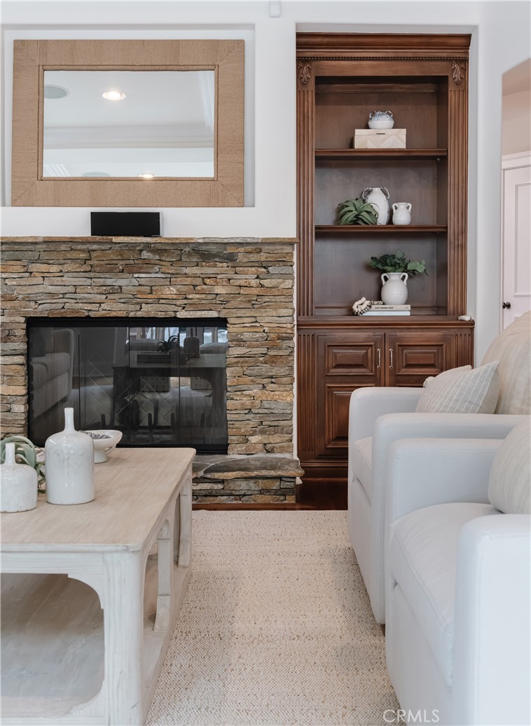 2001 Palm Avenue Manhattan Beach, CA 90266 - Photo 17 of 36