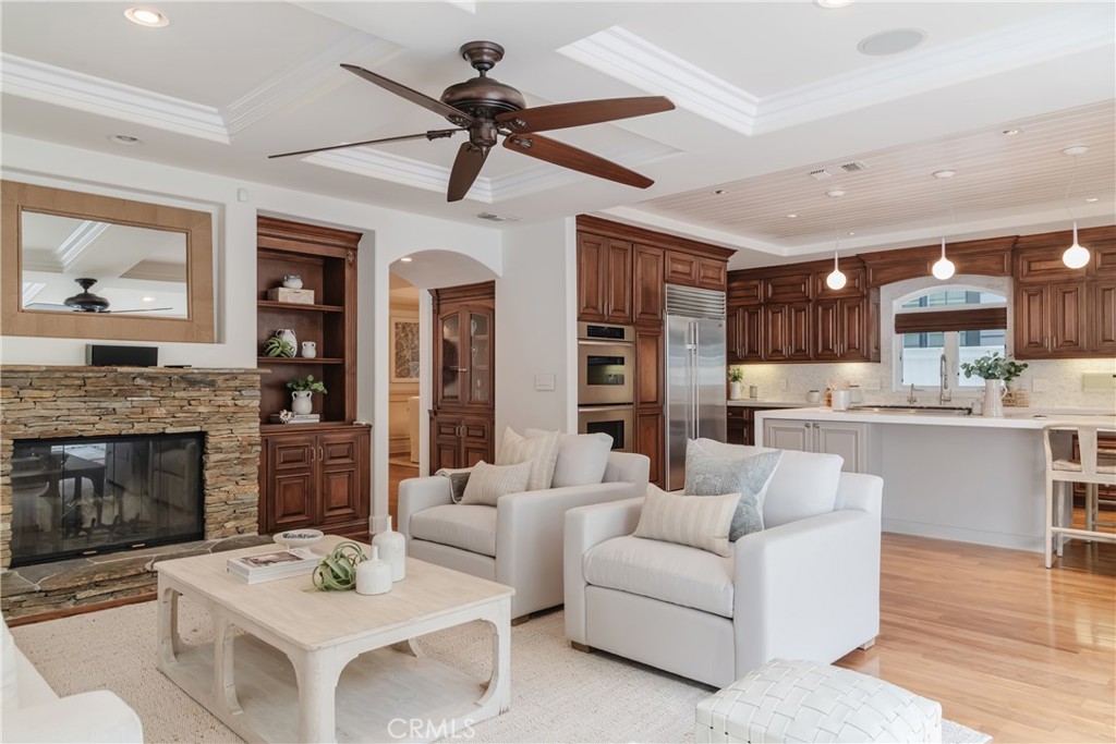 2001 Palm Avenue Manhattan Beach, CA 90266 - Photo 18 of 36