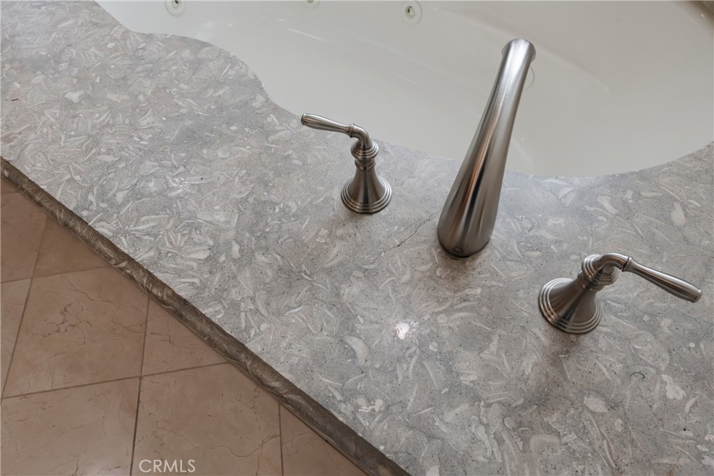 2001 Palm Avenue Manhattan Beach, CA 90266 - Photo 24 of 36