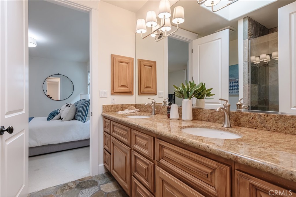 2001 Palm Avenue Manhattan Beach, CA 90266 - Photo 32 of 36