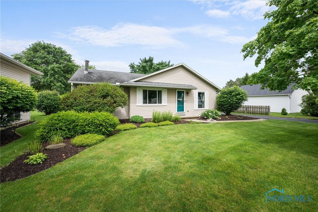 413 North Findlay Road Haskins, OH 43525 - Photo 1 of 31 Gallery Image 1
