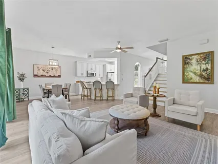 $475,000 | 18120 Sandy Pointe Drive, Tampa, FL 33647