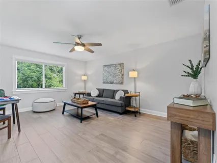 $475,000 | 18120 Sandy Pointe Drive, Tampa, FL 33647