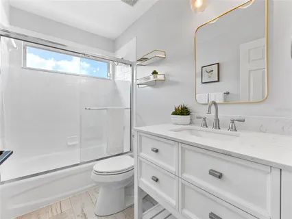 $475,000 | 18120 Sandy Pointe Drive, Tampa, FL 33647