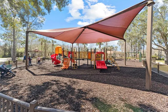 $475,000 | 18120 Sandy Pointe Drive, Tampa, FL 33647