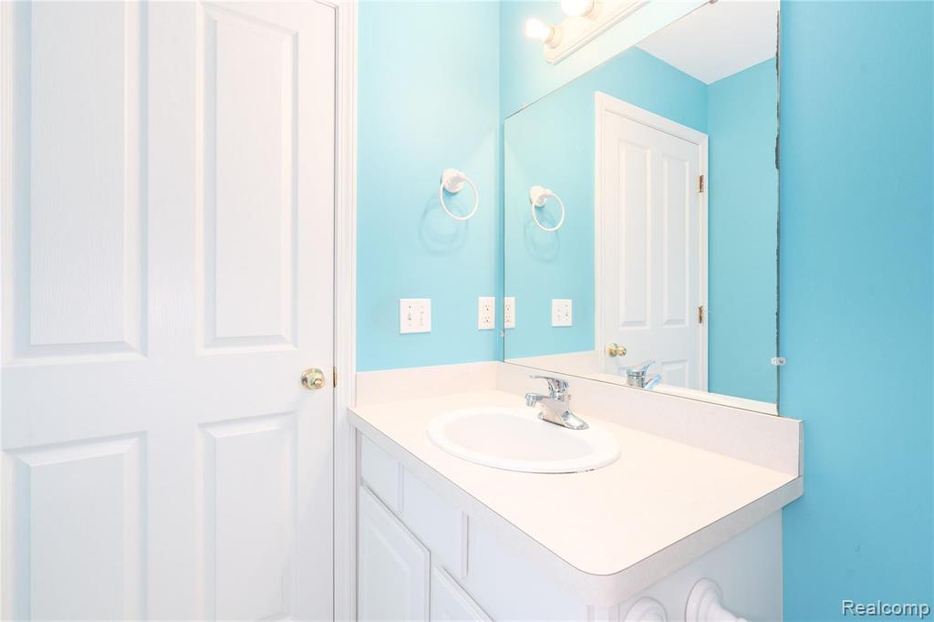 7977 Jeremy Road Belleville, MI 48111 - Photo 24 of 40