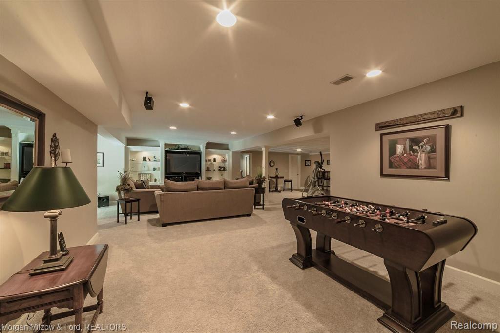 6968 Oakhurst Ridge Road Clarkston, MI 48348 - Photo 47 of 65
