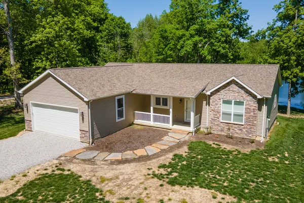 $309,900 | 18562 East Hill Street, Mount Vernon, IL 62864