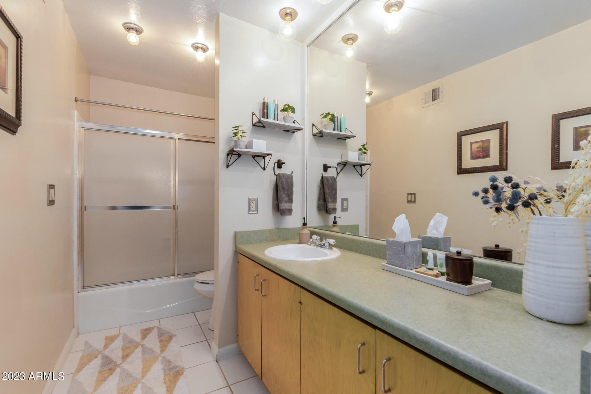1250 East Bethany Home Road, Unit 5 Phoenix, AZ 85014 - Photo 19 of 31 0021-21-Bethany Home