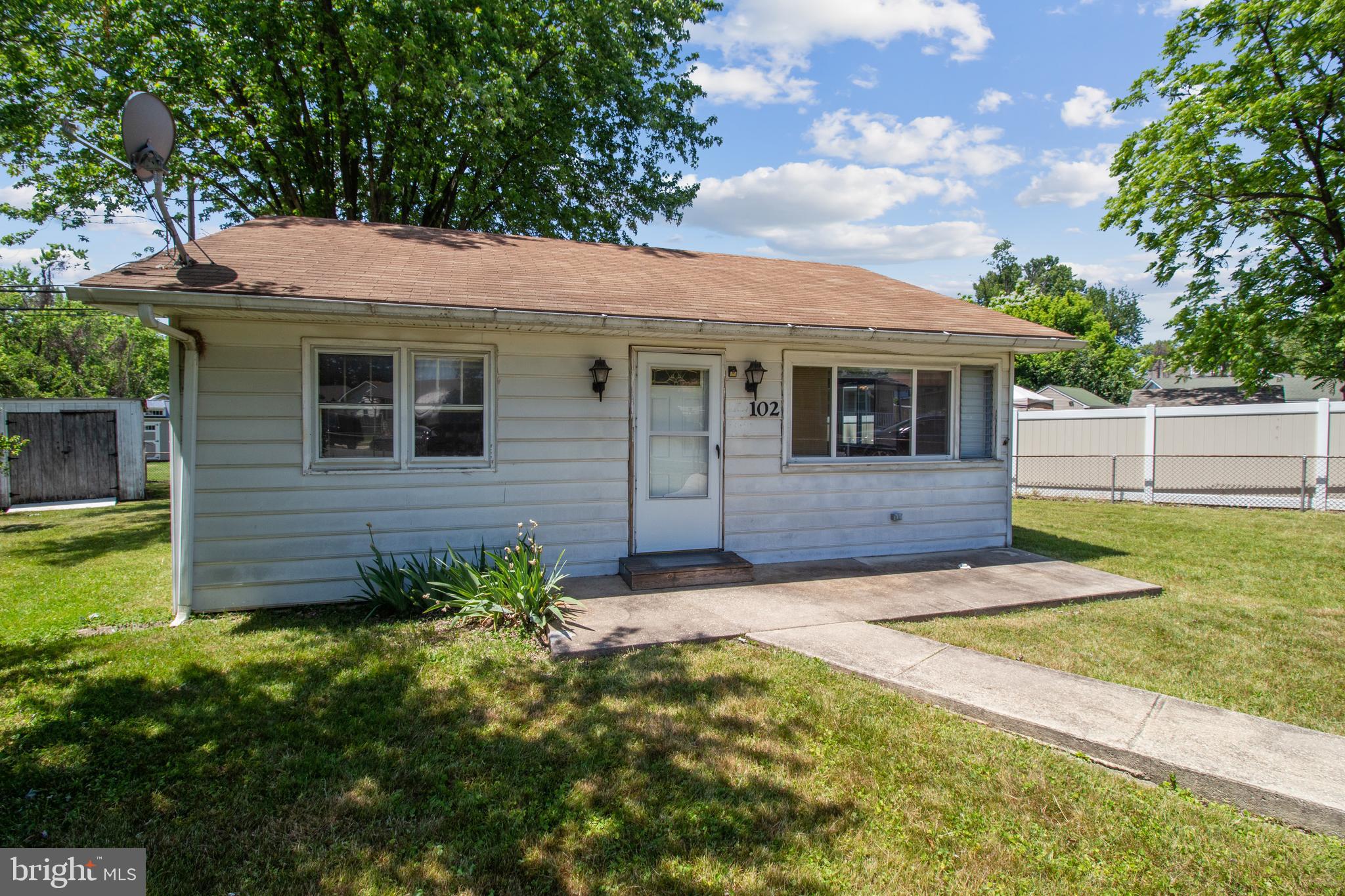 102 Propeller Drive Middle River, MD 21220 - Photo 2 of 18
