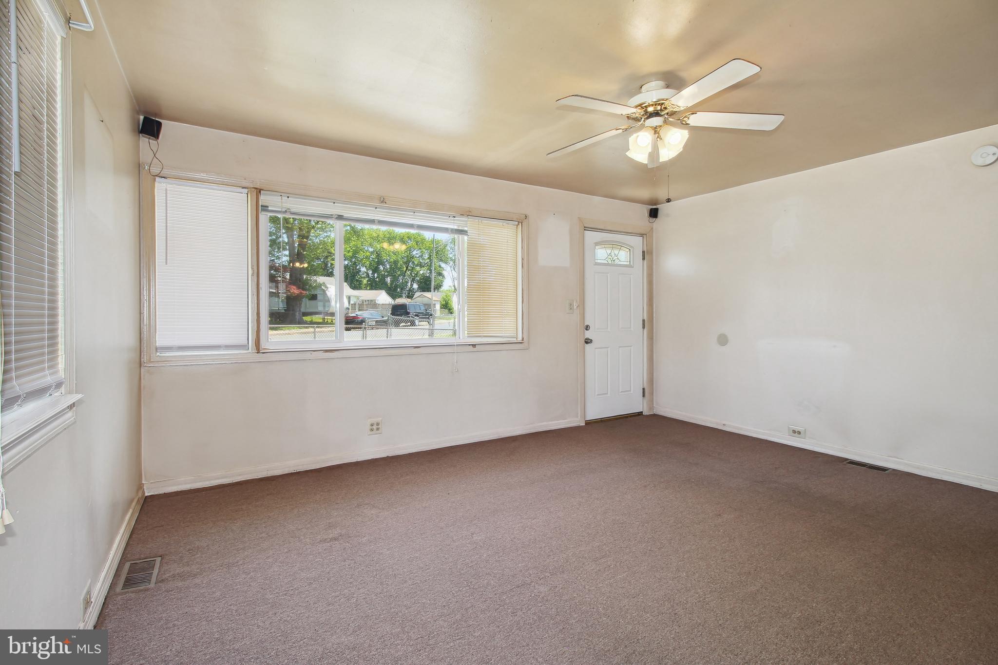 102 Propeller Drive Middle River, MD 21220 - Photo 4 of 18