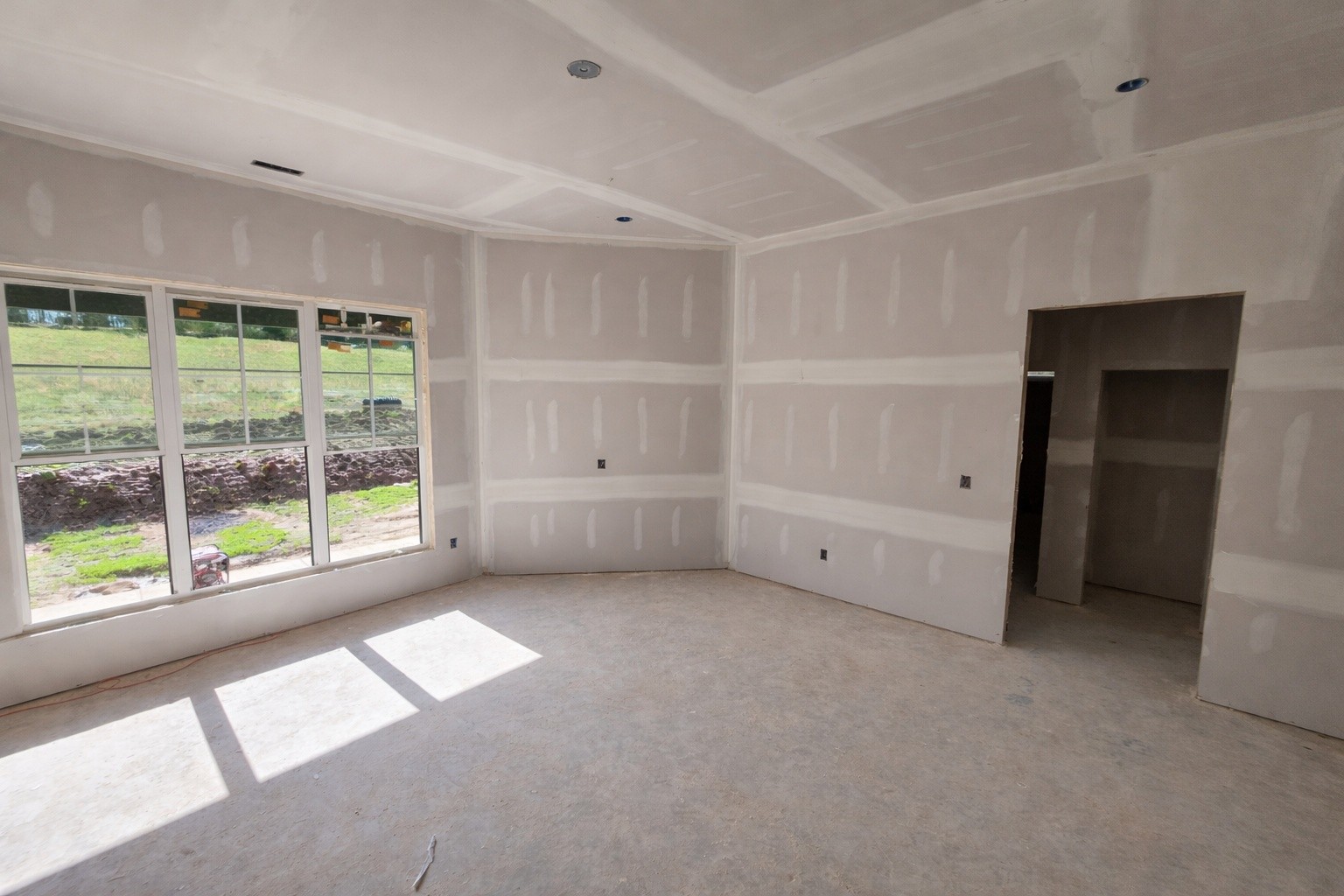 787 Edd Ramsey Road McMinnville, TN 37110 - Photo 4 of 6 a view of an empty room with a window