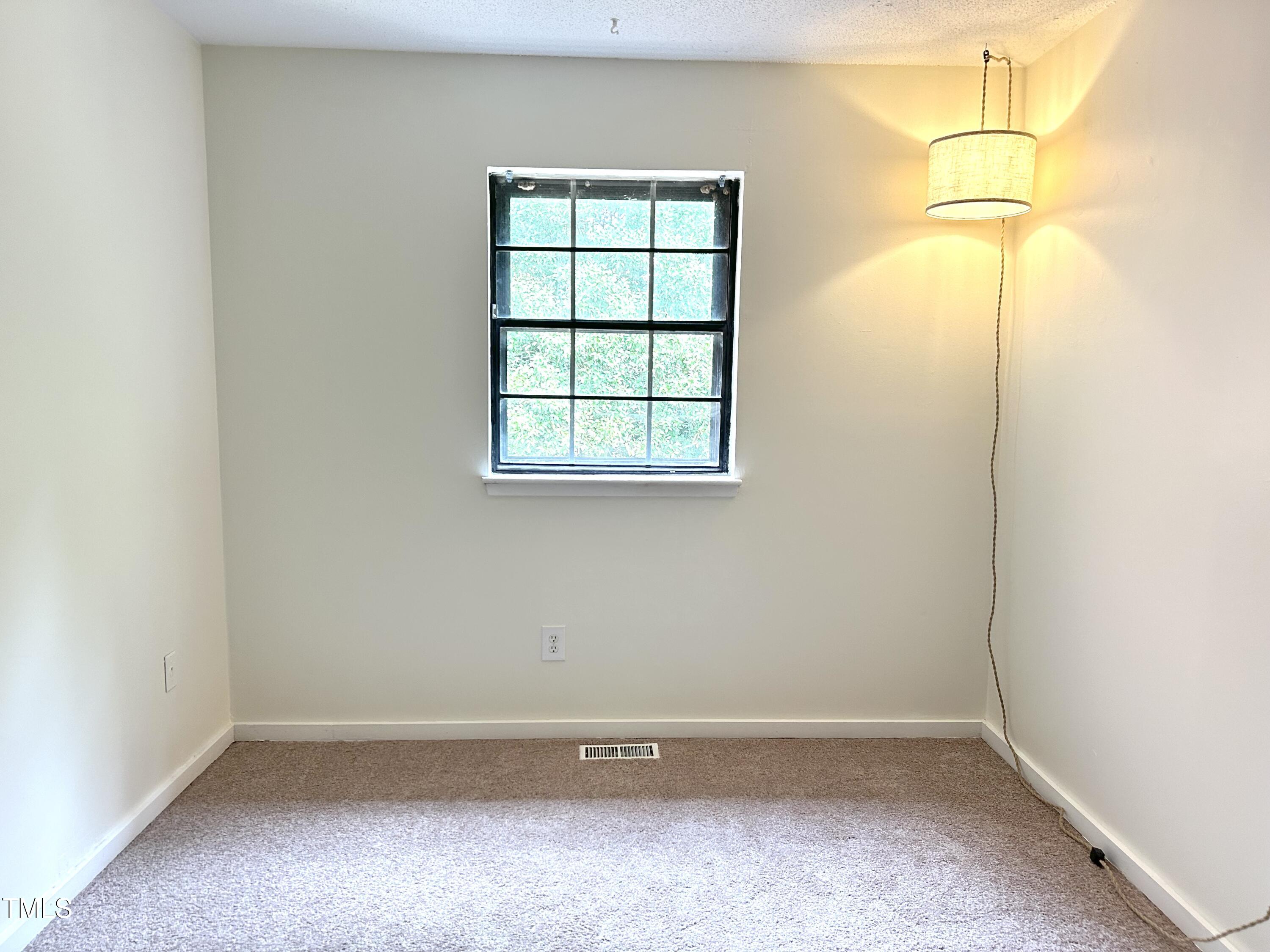 5804 Nottoway Court, Unit G Raleigh, NC 27609 - Photo 31 of 37 bed23