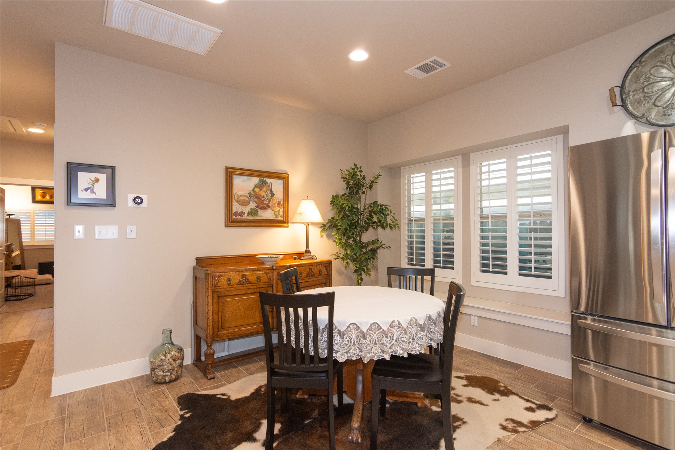 2809 Hopi Path, Unit 12 Leander, TX 78641 - Photo 13 of 34 Very nice dining area