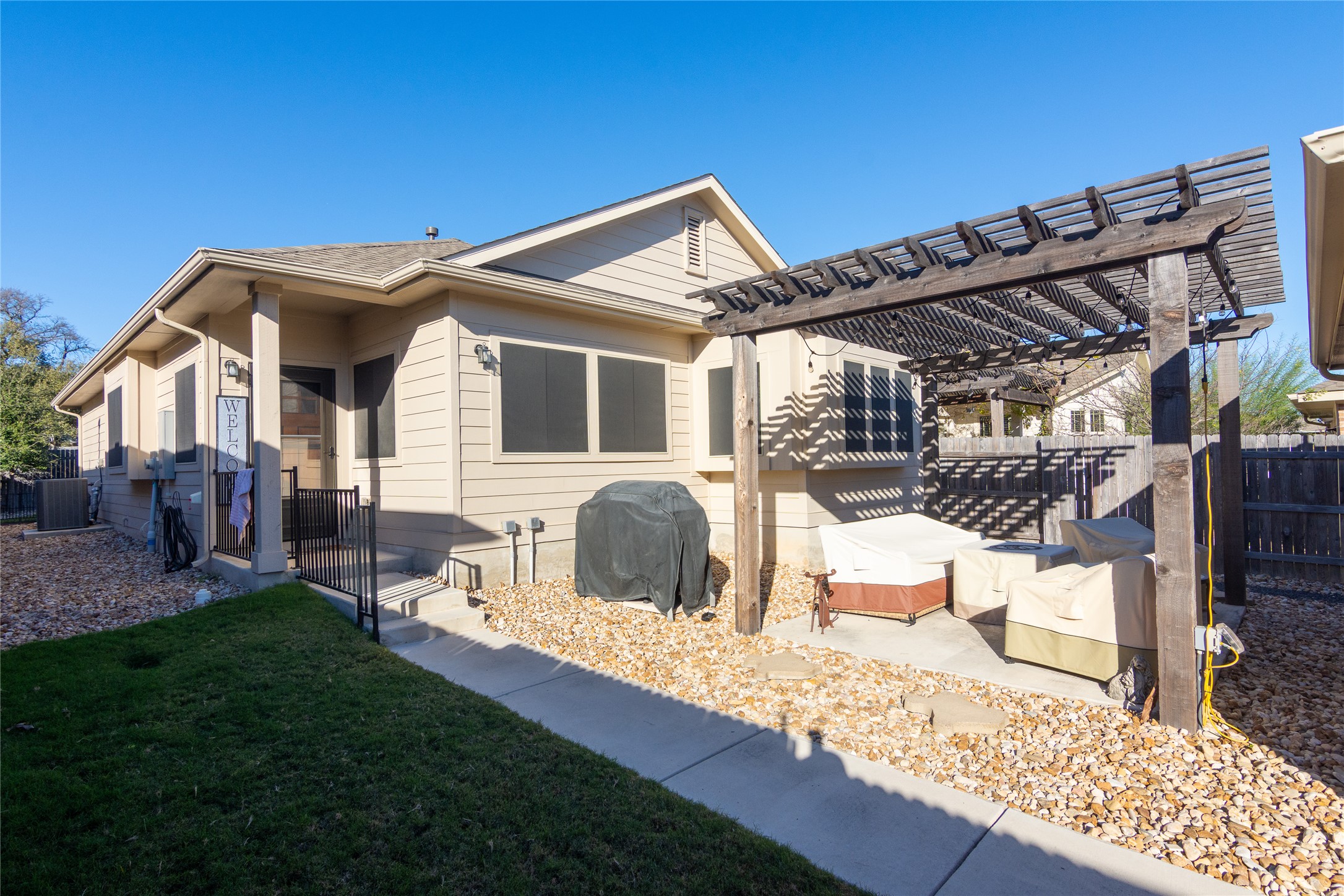 2809 Hopi Path, Unit 12 Leander, TX 78641 - Photo 5 of 34 Fancy gazebo for your pleasure and entertainment.