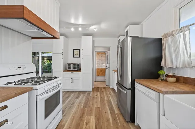 $1,349,000 | 2542 Poli Street, Ventura, CA 93003