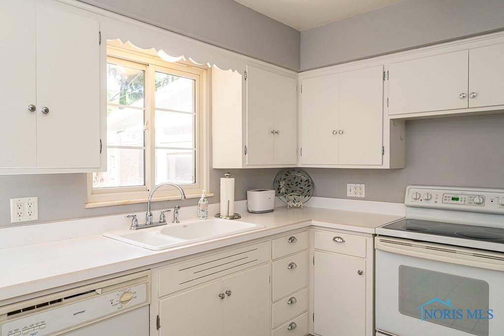 3663 Indian Road Toledo, OH 43606 - Photo 12 of 31 Gallery Image 12