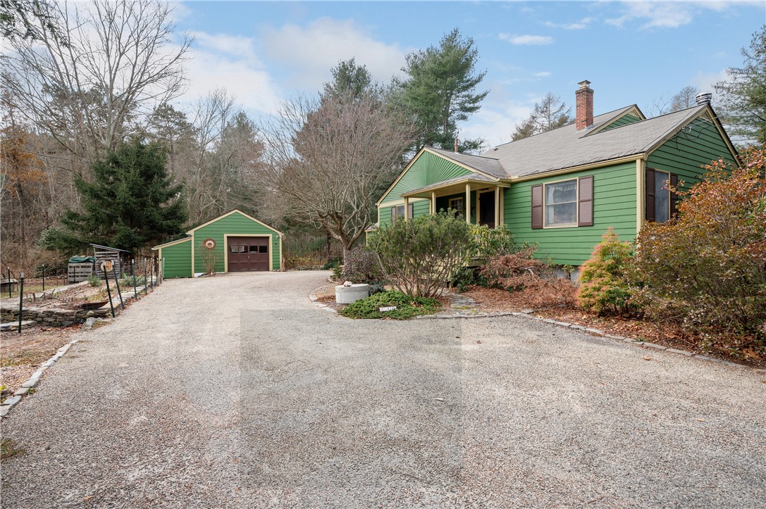 470 Field Hill Road Scituate, RI 02815 - Photo 2 of 36 Gallery Image 2