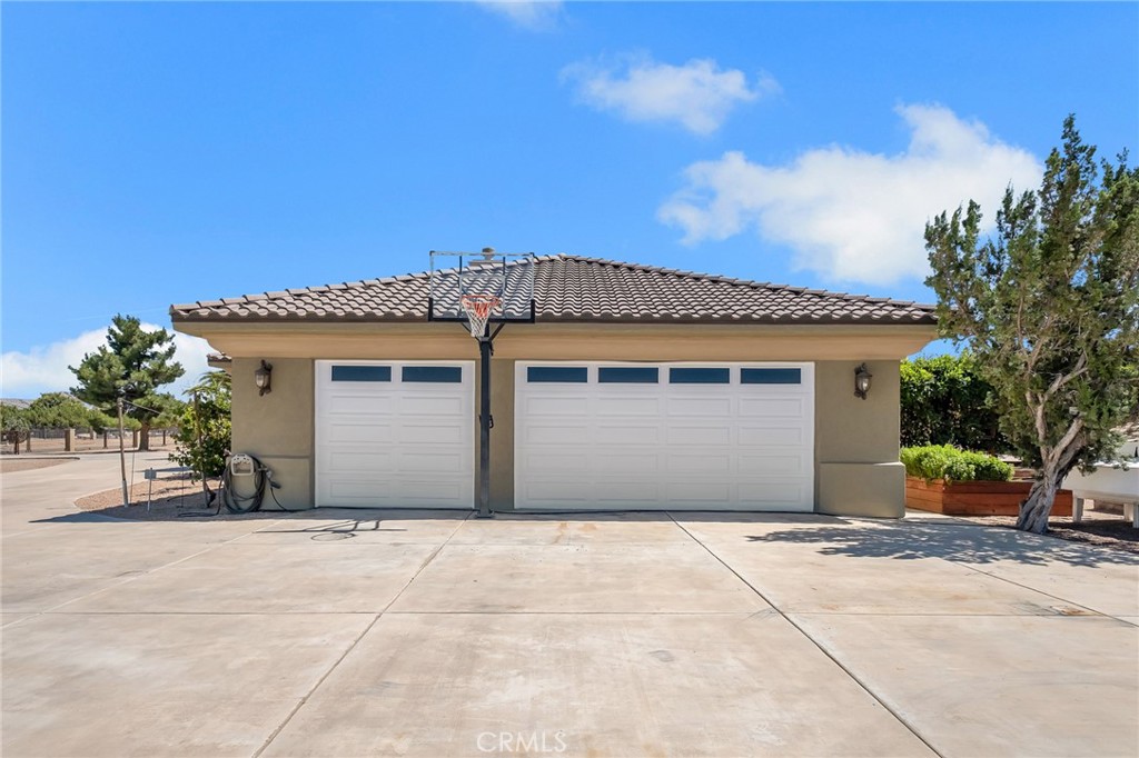 7026 Cataba Road Oak Hills, CA 92344 - Photo 45 of 62