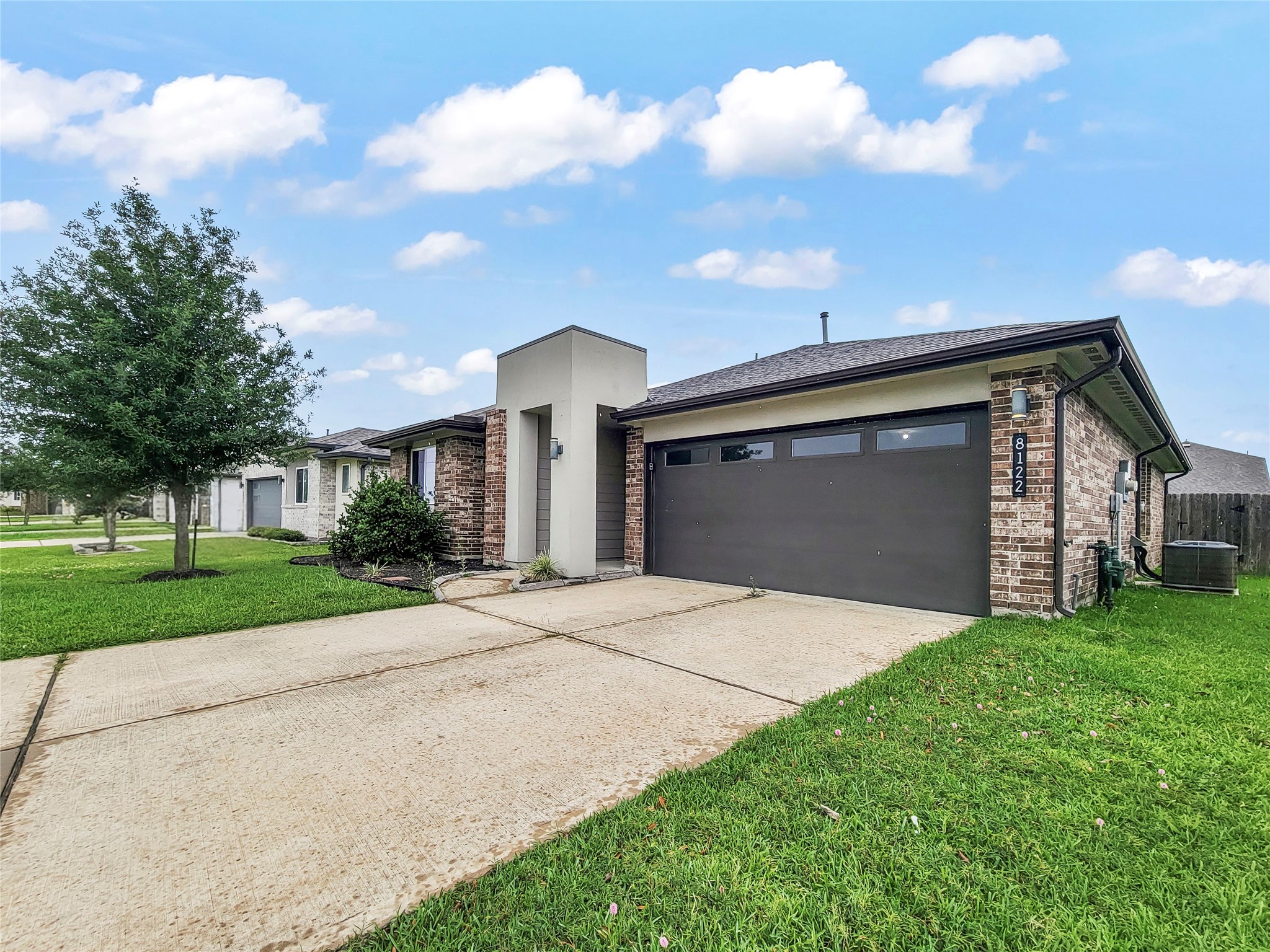 8122 Hush Hts Drive Rosharon, TX 77583 - Photo 14 of 17