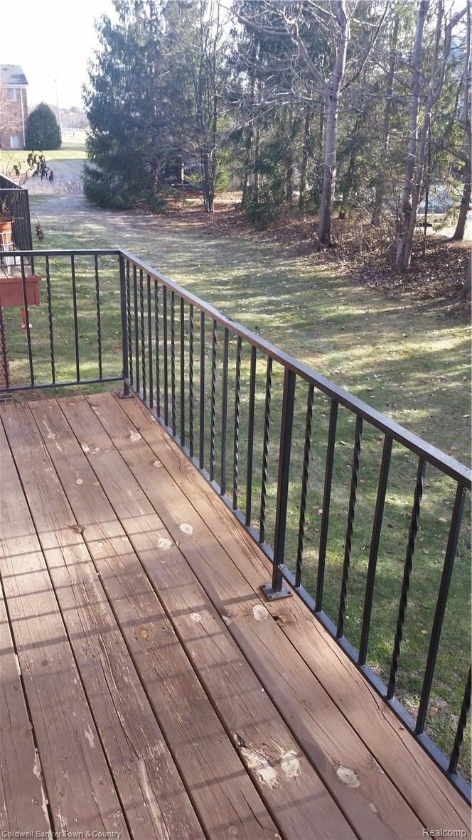 505 West Highland Road, Unit 9 Howell, MI 48843 - Photo 13 of 15 Balcony