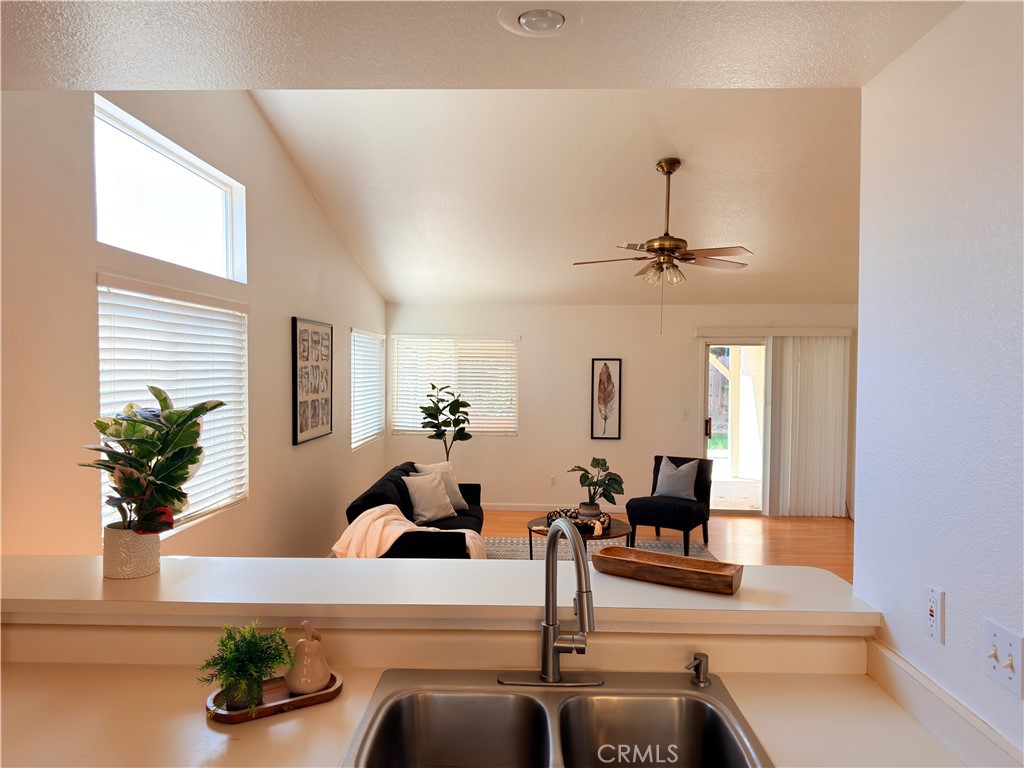 1986 Woodhaven Court Merced, CA 95340 - Photo 12 of 57