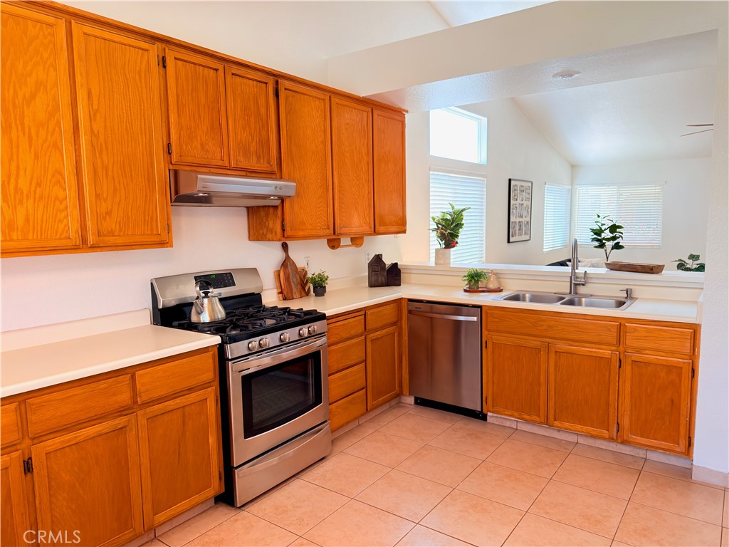 1986 Woodhaven Court Merced, CA 95340 - Photo 14 of 57