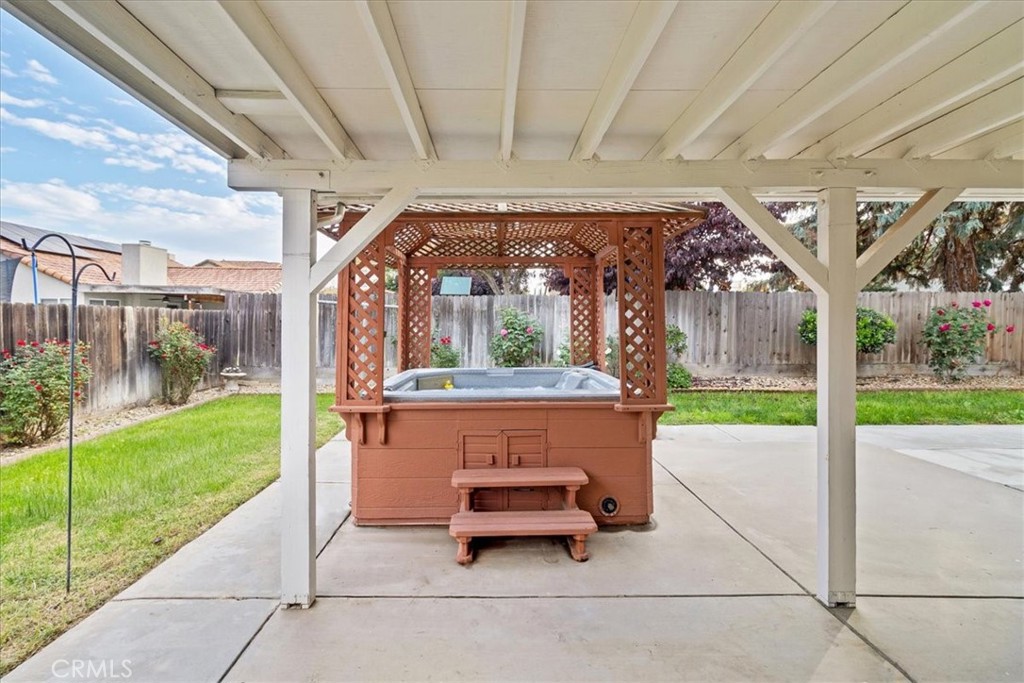 1986 Woodhaven Court Merced, CA 95340 - Photo 39 of 57