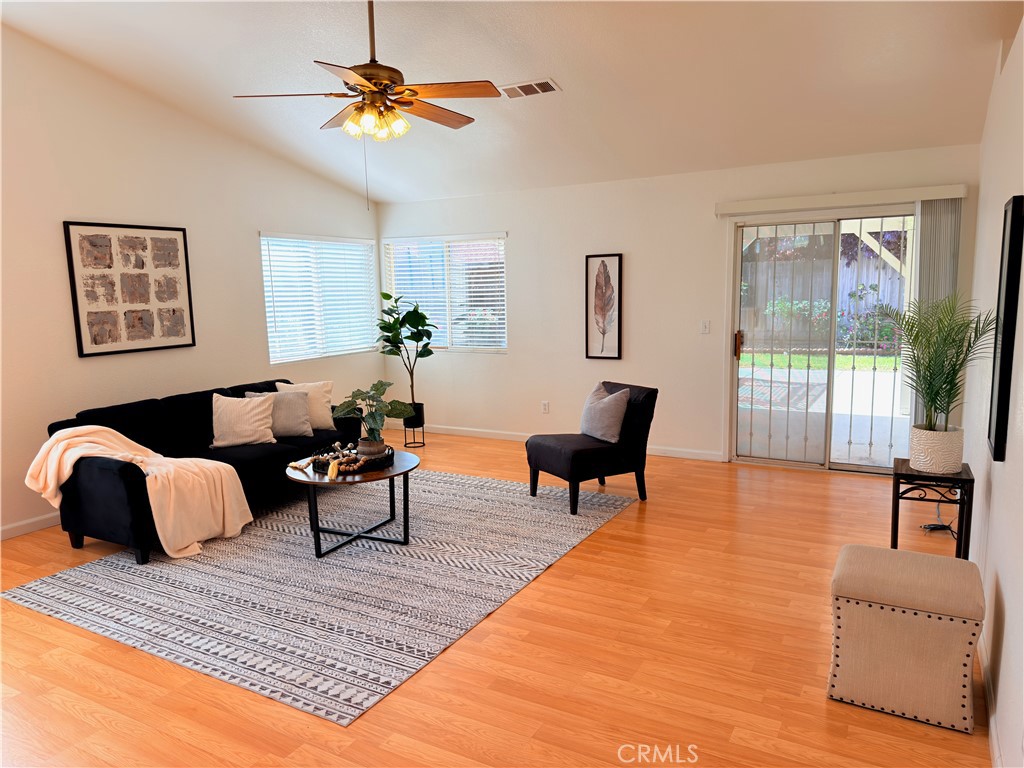 1986 Woodhaven Court Merced, CA 95340 - Photo 8 of 57