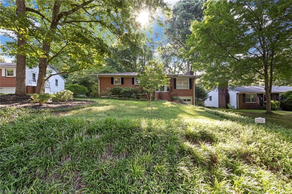 1541 Sharon Road Winston-Salem, NC 27103 - Photo 3 of 41 Gallery Image 3