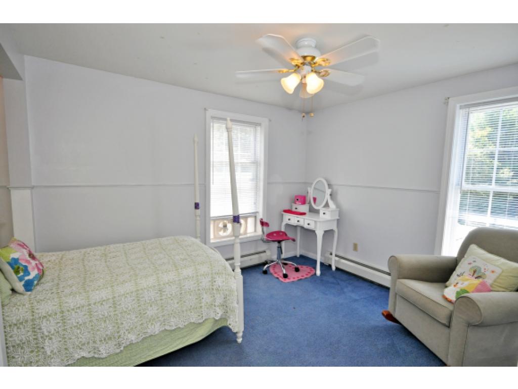 256 Wadleigh Falls Road Lee, NH 03861 - Photo 20 of 33