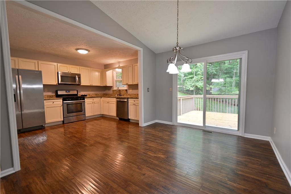 459 Ridgetop Drive Northwest Acworth, GA 30102 - Photo 8 of 23 Gallery Image 8