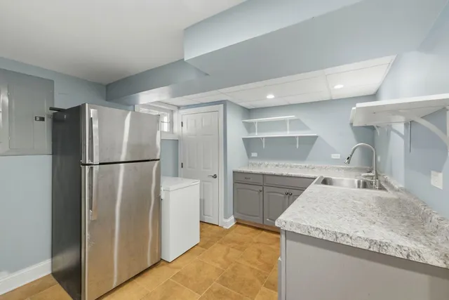 $439,900 | 8808 Meade Avenue, Oak Lawn, IL 60453