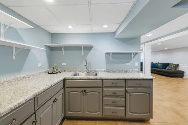 $439,900 | 8808 Meade Avenue, Oak Lawn, IL 60453