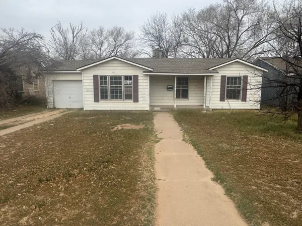 $1,000 | 3516 27th Street, Lubbock, TX 79410