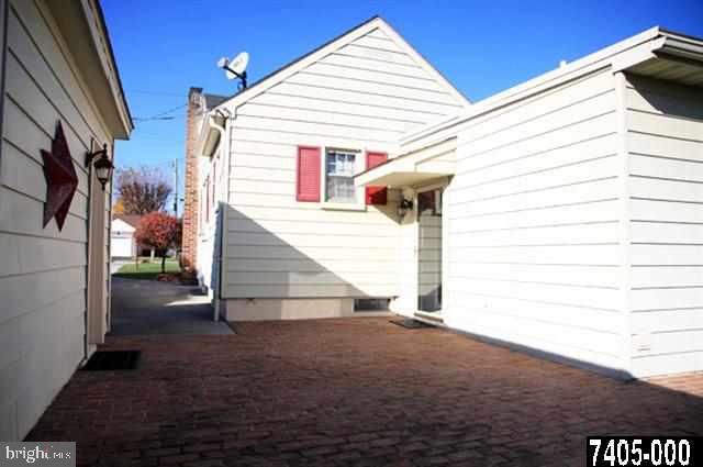 4070 Grandview Road Hanover, PA 17331 - Photo 2 of 25 Gallery Image 2