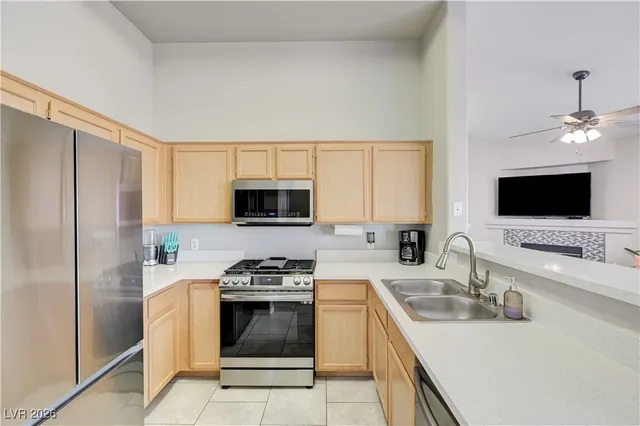 $315,000 | 700 Carnegie Street, Unit 4621, Henderson, NV 89052