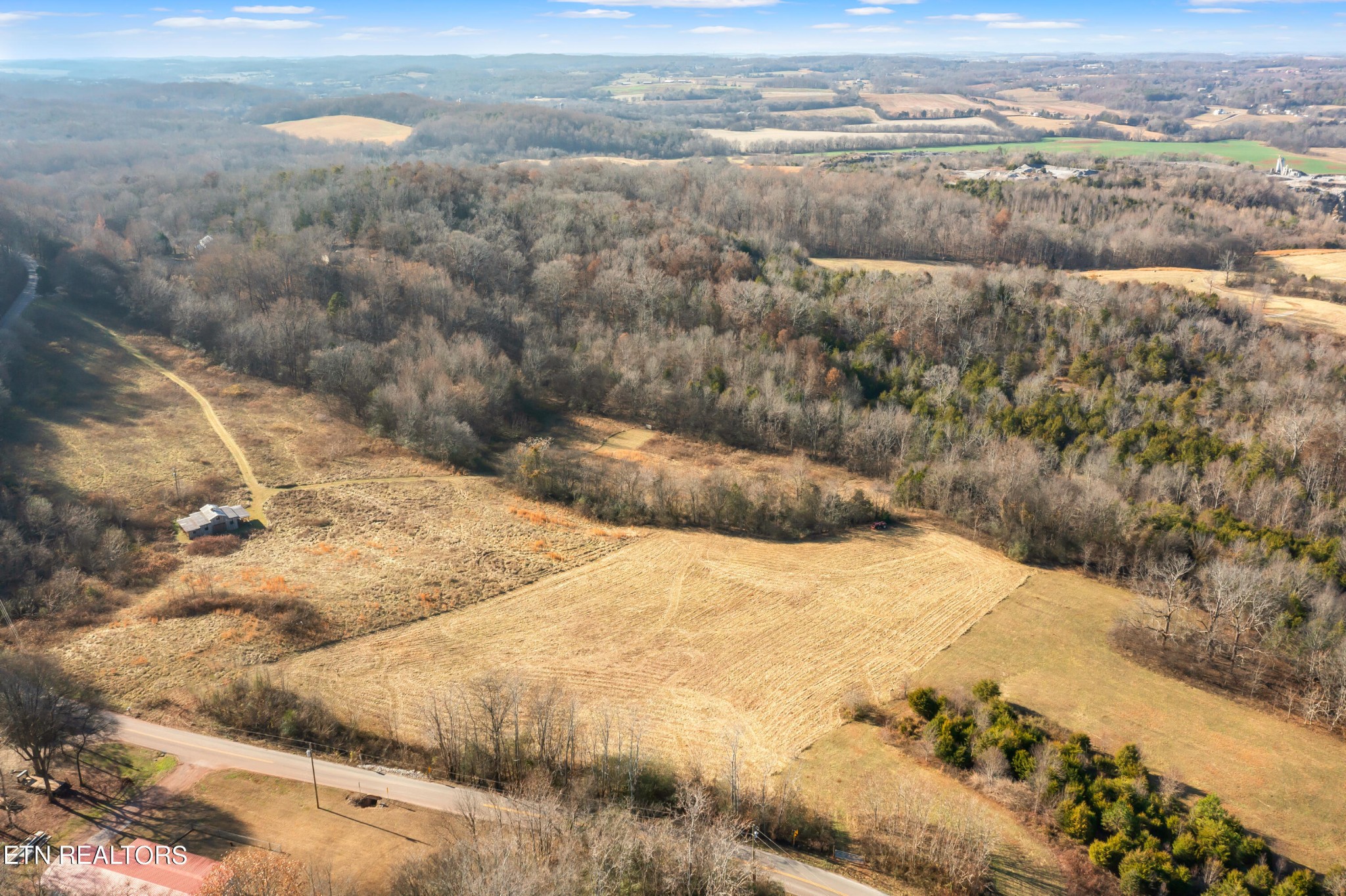 6 Hiwassee Road Sweetwater, TN 37874 - Photo 11 of 36 Gallery Image 11