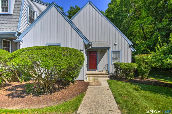 $599,999 | 26 Paisley Lane, Unit 26, Fairfield, CT 06825