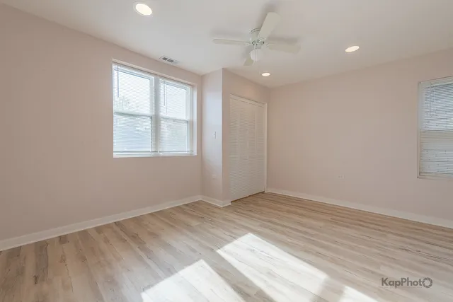 $2,400 | 2029 South Canalport Avenue, Unit 2, Chicago, IL 60616