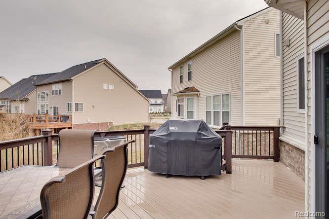 27171 Victoria Road Novi, MI 48374 - Photo 33 of 36 27171 Victoria Novi MI 48374-small-029-27171 Victoria029FULL-666x444-72dpi.jpg