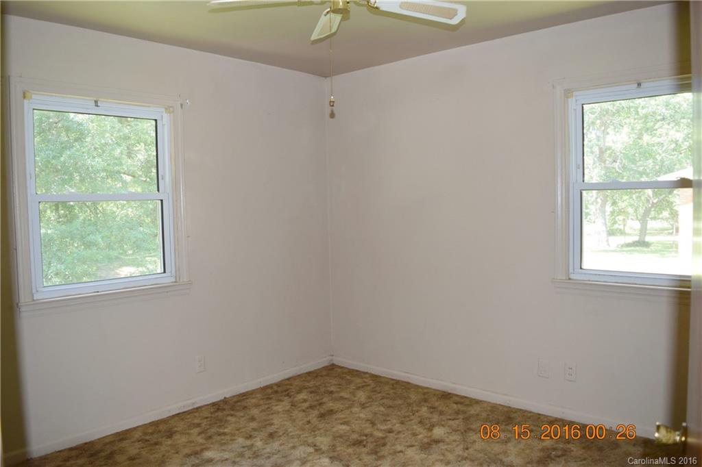 2016 Kings Road Shelby, NC 28150 - Photo 13 of 16 Gallery Image 13